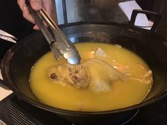 -鲜入围煮花胶鸡海鲜火锅