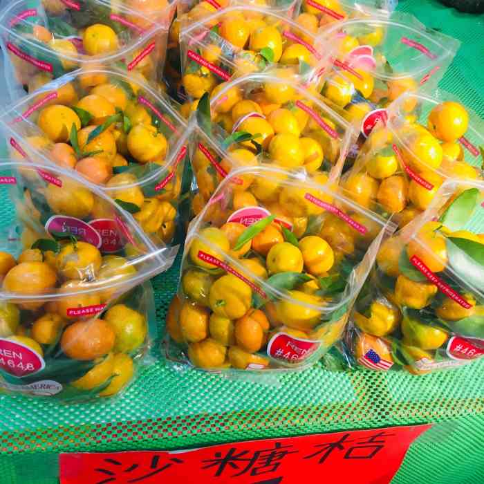 果唯伊水果超市(民治28店)-"今天去买榴莲,叫店员帮我选一个,然后帮我