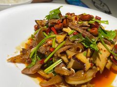 -费大厨辣椒炒肉(高铁吾悦广场店)
