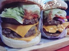 -牛纽塔·牛人堡(群众路店)