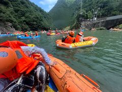 -安吉龙王山峡谷漂流