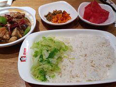 -南城香·饭香串香馄饨香(青年路店)