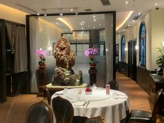-醉辉皇上海之巅(上海中心大厦店)