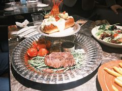 -LESCEDARS Brasserie Bistro香柏树