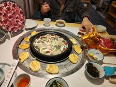 -蚝牛记涮烤牛肉餐厅(滨江国际花园店)