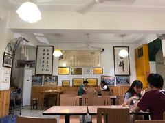 大堂-清真盛志望麻酱酿皮·非遗老字号