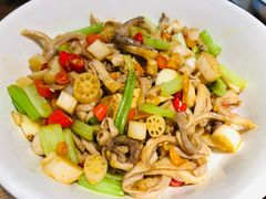 -费大厨辣椒炒肉(万家丽一店)