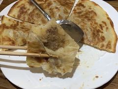 -东来菜馆•手抓海鲜家常菜•海鲜锅贴(鸽子窝店)