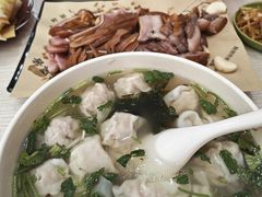 -石门侯·石门馄饨侯(革新北街店)