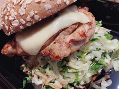 -The Habit Burger Grill 哈比特汉堡(复兴soho店)