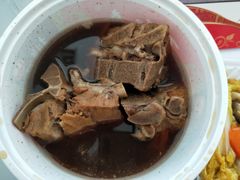 -万和春排骨砂锅米饭(新业广场店)