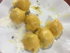 -粘豆包柴火铁锅炖