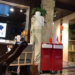 -构想时尚发型会所