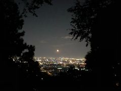 -鬼笑石后山停车场