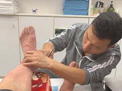 -郑远元专业修脚房(莘朱路店)