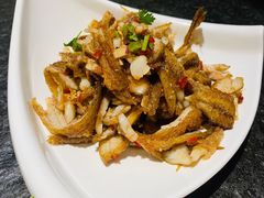 手撕小黄鱼-小城粥道·海胆鲜虾粥(解放广场店)
