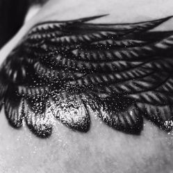 -SNOW TATTOO STUDIO