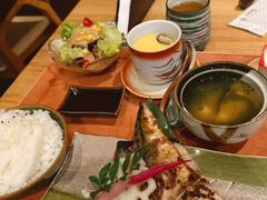 -本源食集 日式烧肉·炉端烧(东海缤纷店)