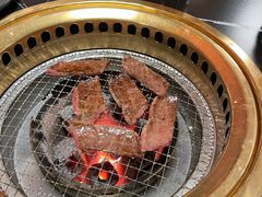 -山川小町·极番烧肉(新地假日广场店)