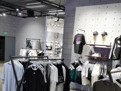-adidas(滔搏朝阳大悦城店)