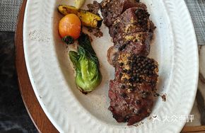 Fruitwood-Roasted Premium Beef Short Ribs