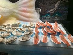 -雍容荟帝王蟹活龙虾展台自助(IFS黑金店)