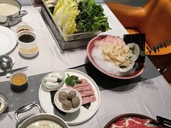 -红鼎豆捞·非遗鲍皇汤火锅(宝丰路店)