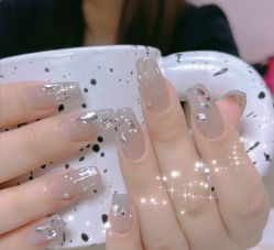 -曼都发型