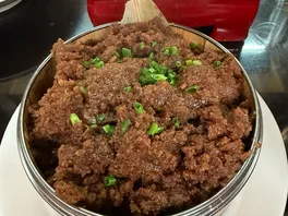 粉**