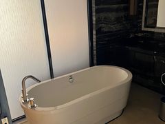 -中山利和希尔顿酒店