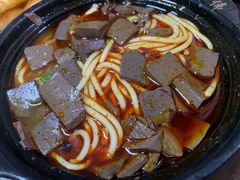 -伟伟羊杂馆
