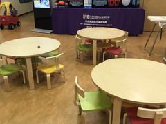 -爱威盛亲子俱乐部·纽约国际早托中心