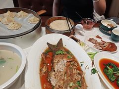 -梅利汴京烤鸭•开封豫菜地标店(东大街店)