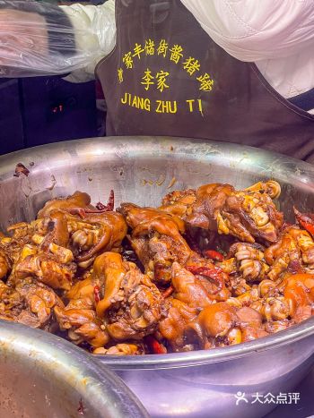 是哪个大聪明想到的？用猪蹄做电饭煲焖饭！！