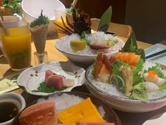 -花和海鲜自助(梅江店)