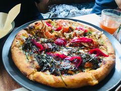 三文鱼鳗鱼双拼披萨-O'mills Sourdough Bakery&Bistro(永嘉路店)