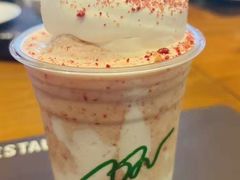 -Chom Cafe and Restaurant
