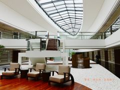 -上海滴水湖皇冠假日酒店