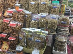 -瓦洛洛传统市场