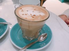 海盐榛果拿铁-PAUL LAFAYET 法式甜品(港汇广场店)