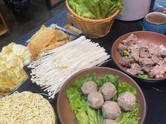 -四点金潮汕鲜牛肉火锅(金猴名居店)