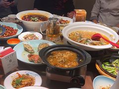 -川流不息·地道川菜·小龙虾(松东路店)