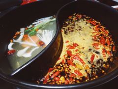 鸳鸯锅-钢管厂五区小郡肝串串香(南山店)