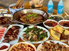 -大众跷脚牛肉馆·非遗传承单位(峨眉山店)