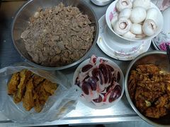 -聚首堂·特色小吃·肘子(什刹海德胜门店)