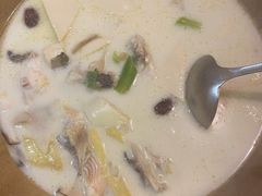 石锅鱼-滇香肴·云南菜蒸汽石锅鱼(云南北路店)
