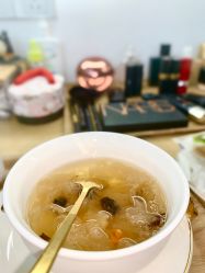 -宥莉·ULLY 痘敏肌•科技皮肤管理中心