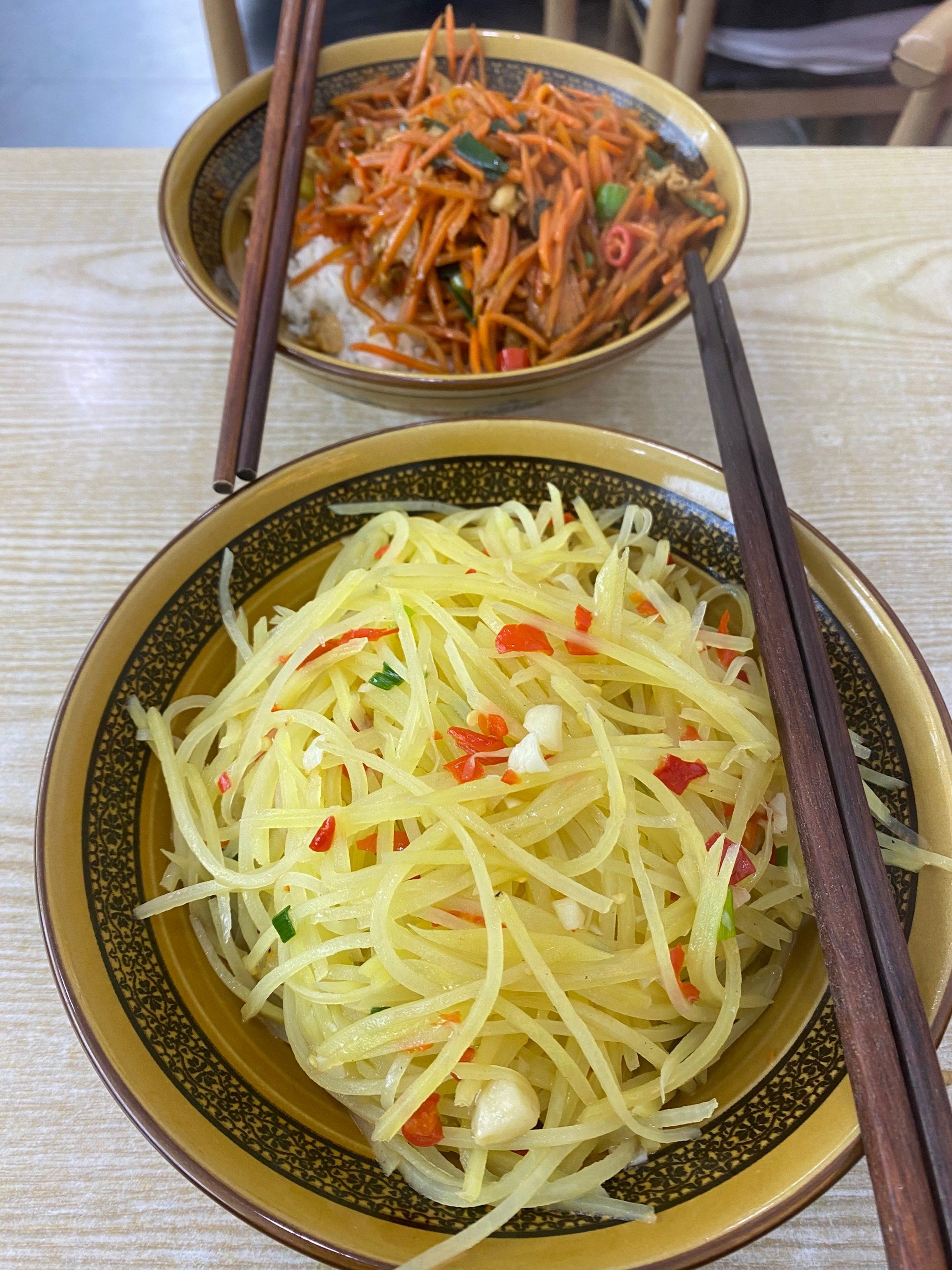 真的每碗都是碗碗香———特色盖码饭