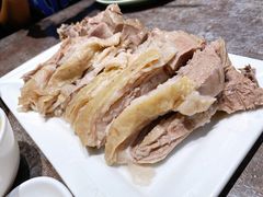 手抓羊肉半斤-贯贯吉·清真餐厅(浙江中路店)