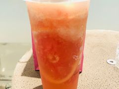 -喜茶(上海打浦桥日月光gelato lab+店)